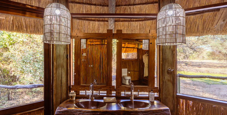 Bilimungwe Bathroom in Chalet