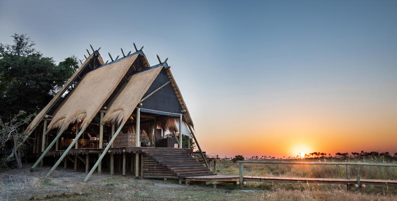 Selinda Camp Entrance