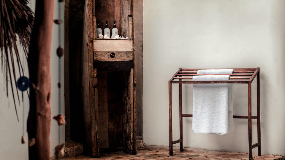 Detail image of outdoor shower