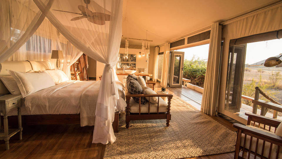 Luxuriate in the spaciousness of a Chikwenya guest tent
