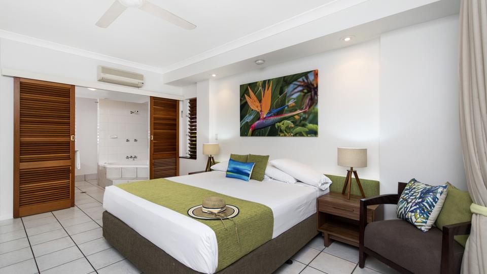 The Reef Retreat Spa Suite Ground Floor Bedroom