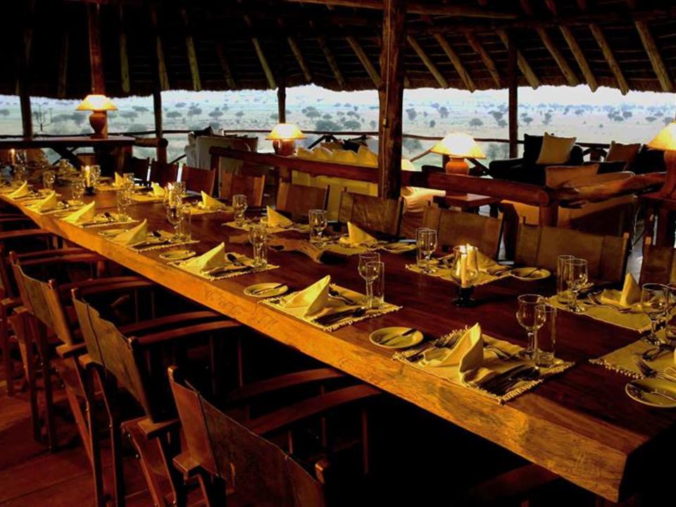 family dining at Apoka...or you can choose a private spot 