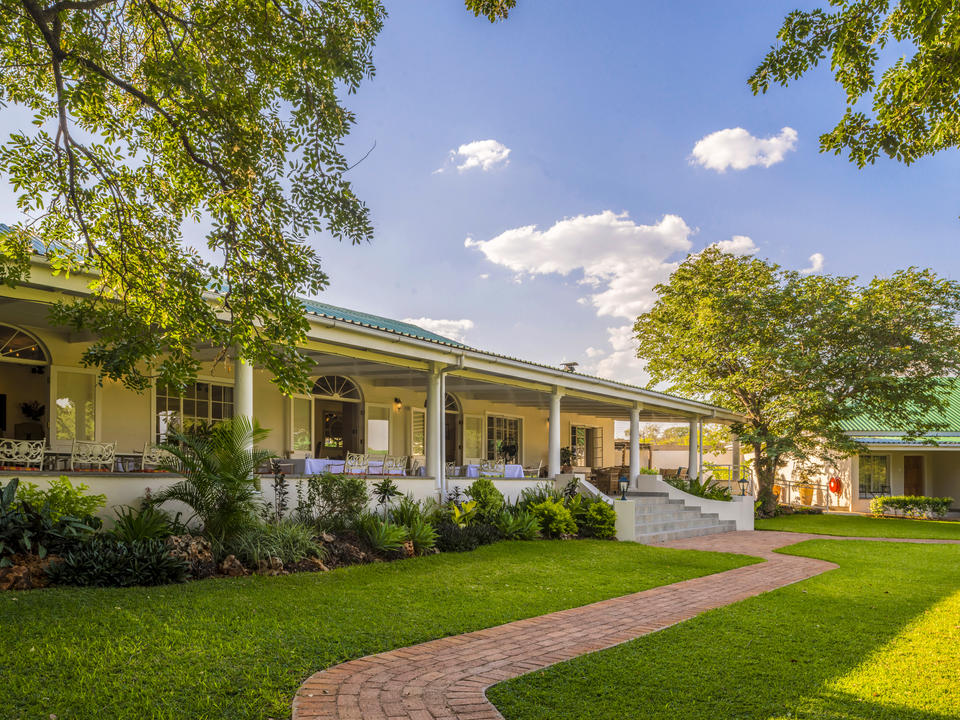 Simbabwe | Batonka Guest Lodge – Victoria Falls (Zimbabwe) | DIAMIR