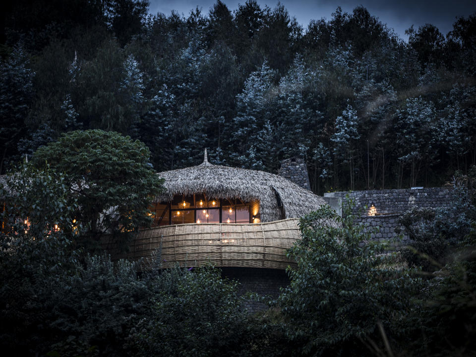 Bisate’s sophisticated architectural design is rooted in Rwandan building tradition