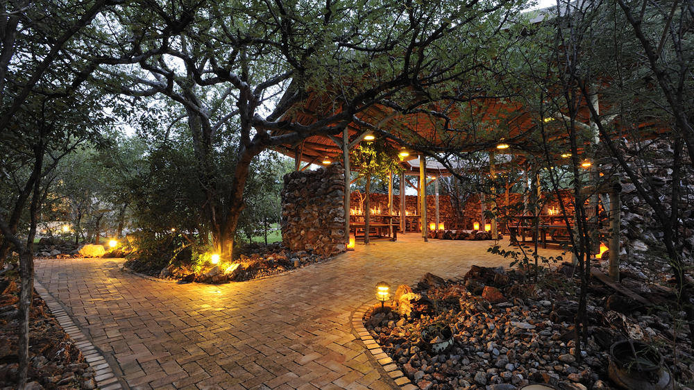 Taleni Etosha Village