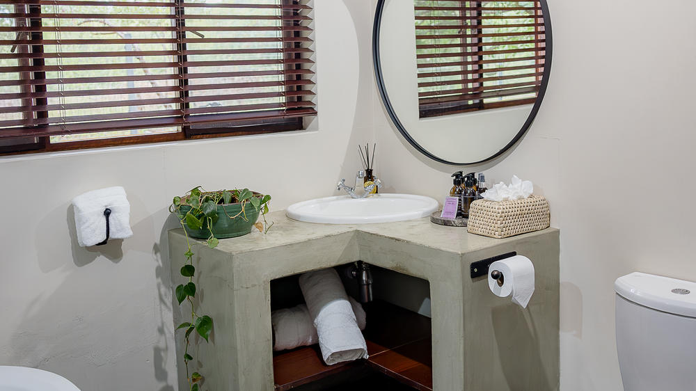 Ivory Wilderness River Rock Lodge