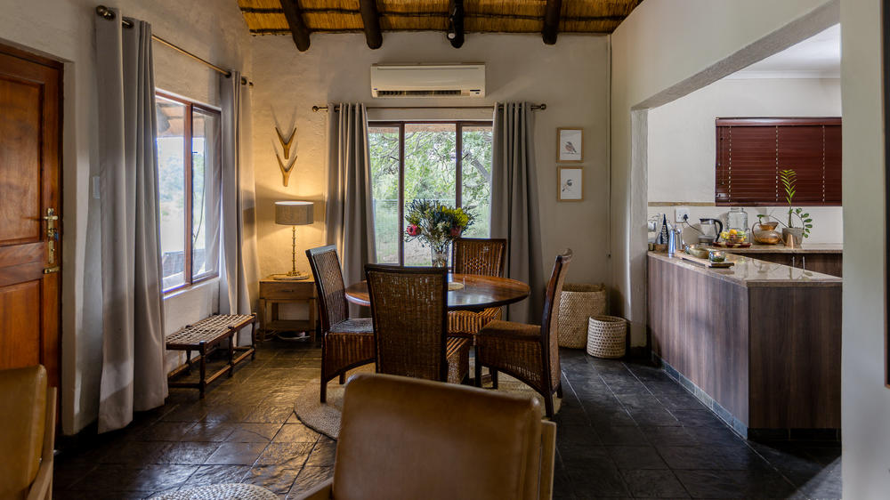 Ivory Wilderness River Rock Lodge