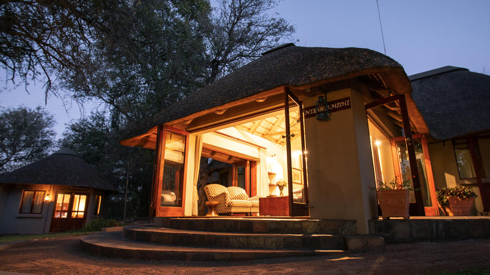 Ivory Wilderness River Rock Lodge
