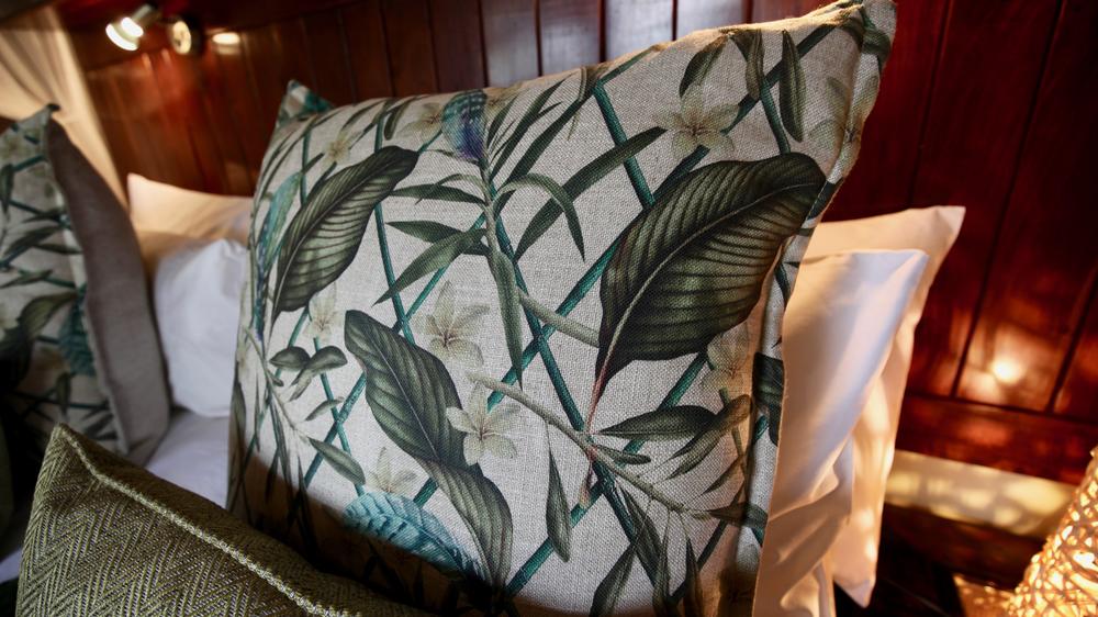 Ivory Wilderness River Rock Lodge