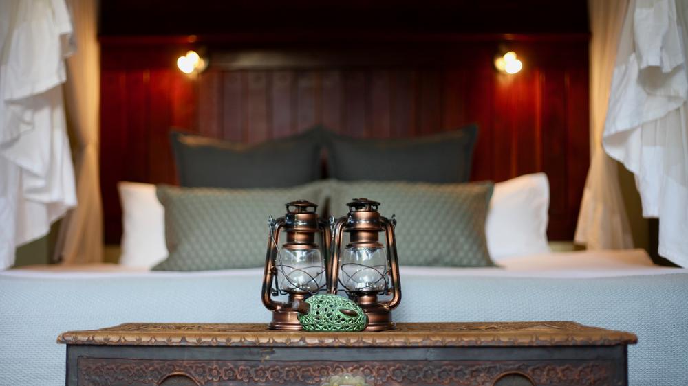 Ivory Wilderness River Rock Lodge