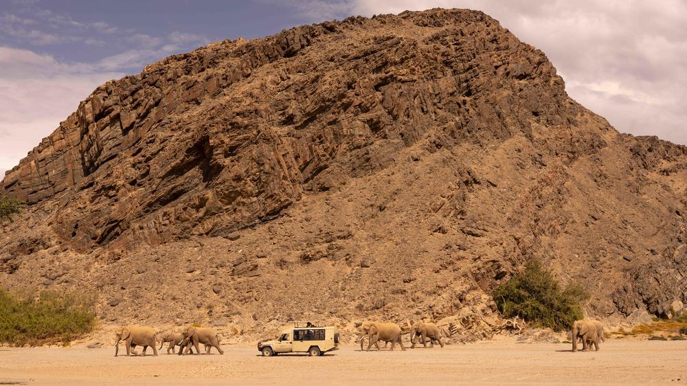 Hoanib Valley Camp