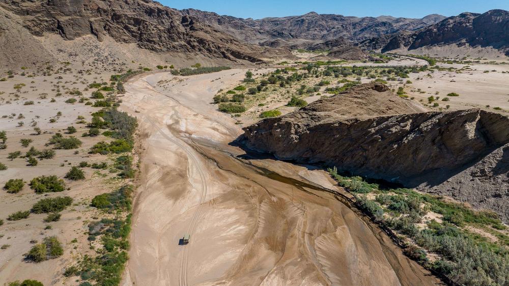 Hoanib Valley Camp