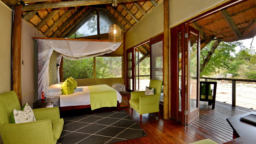 Rhino Post Safari Lodge