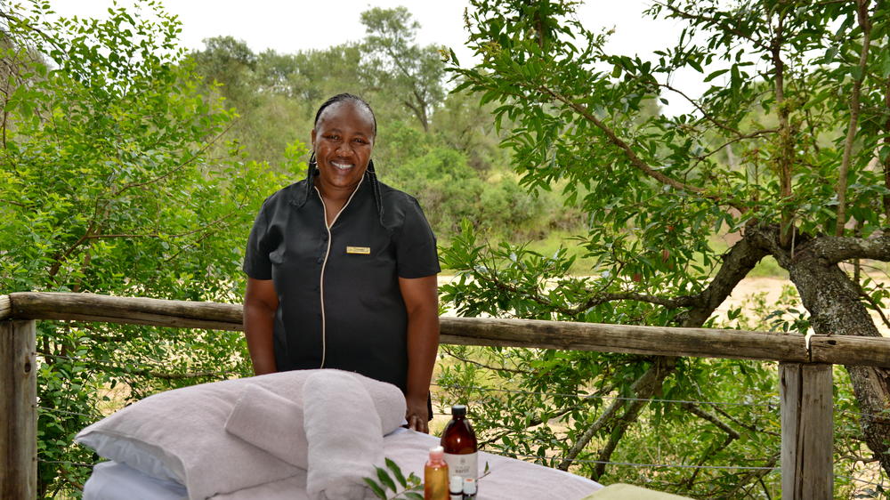 Rhino Post Safari Lodge