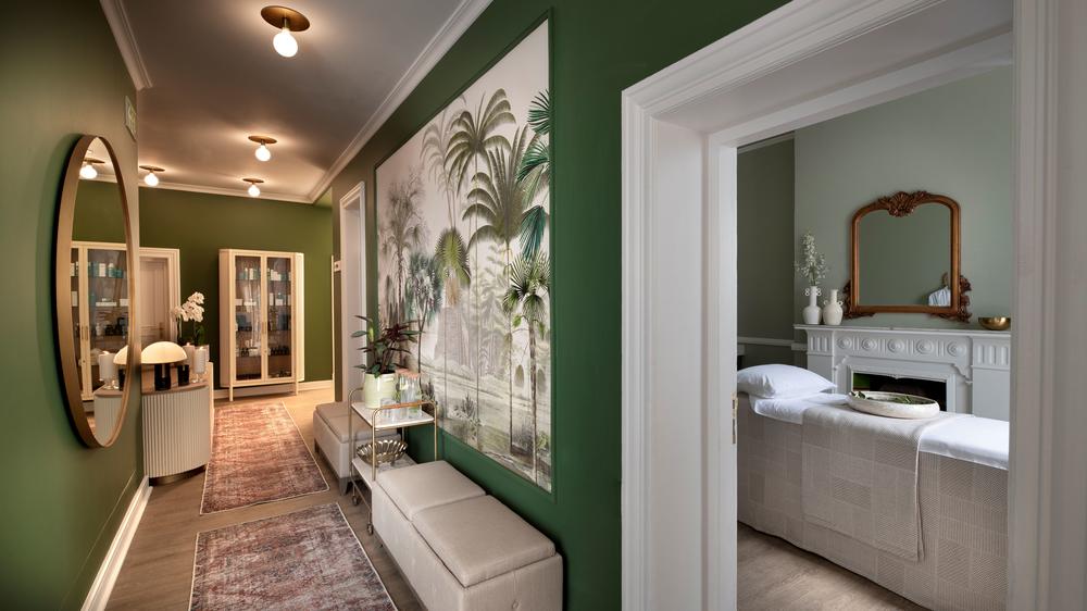 The Winchester Hotel