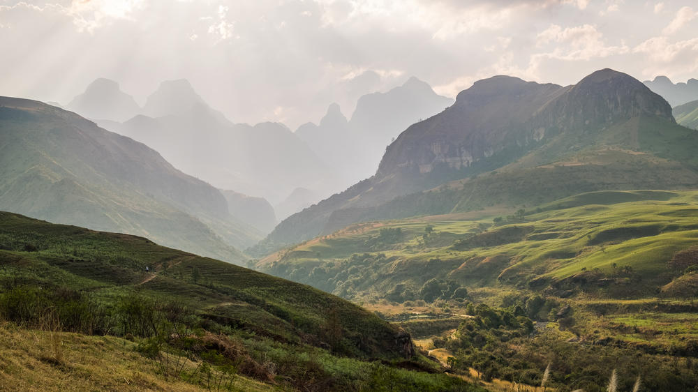 Cathedral Peak Hotel