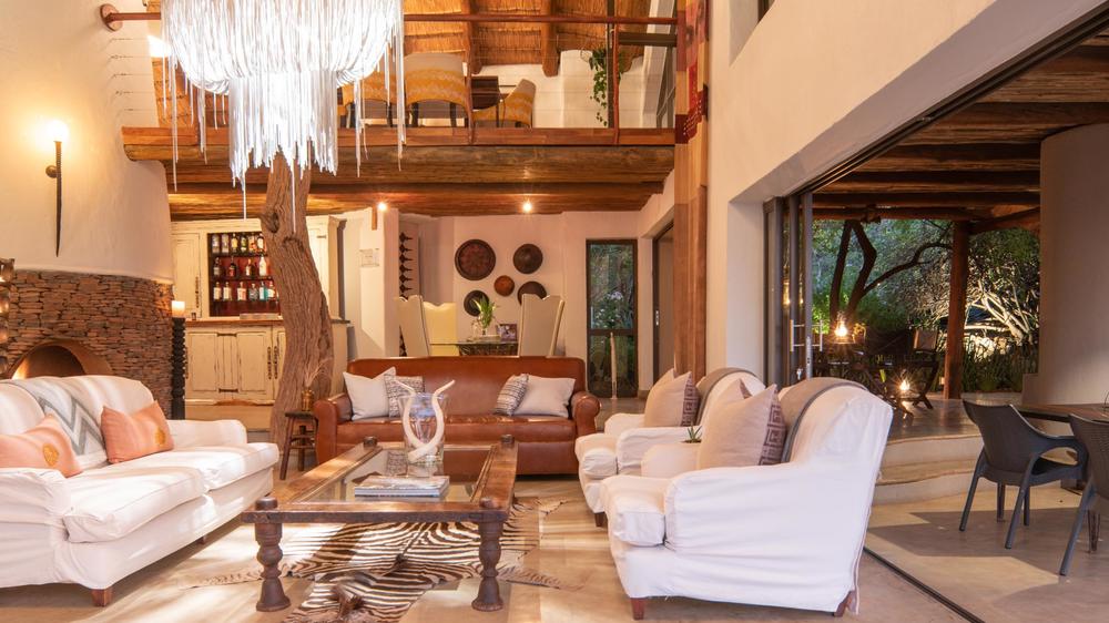 Royal Madikwe Luxury Safari Lodge