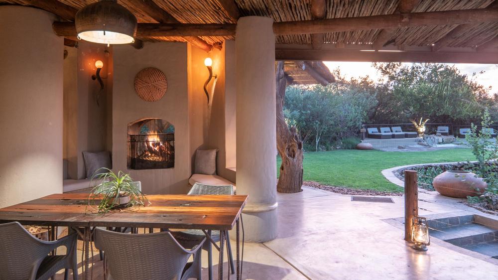 Royal Madikwe Luxury Safari Lodge