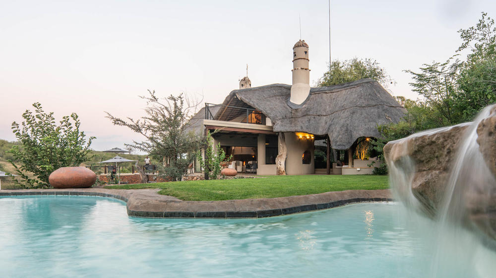 Royal Madikwe Luxury Safari Lodge