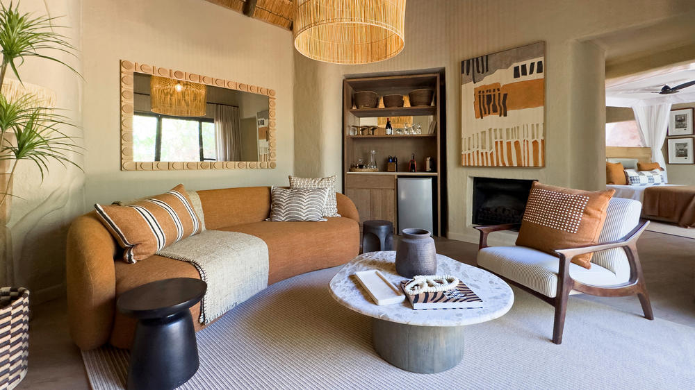 Madikwe Hills Private Game Lodge