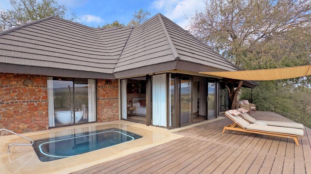Madikwe Hills Private Game Lodge