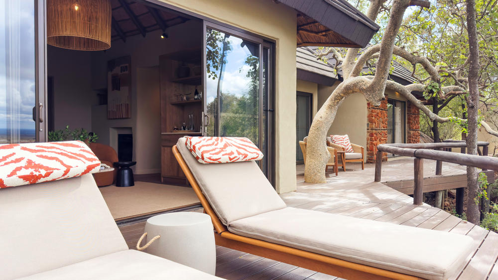 Madikwe Hills Private Game Lodge