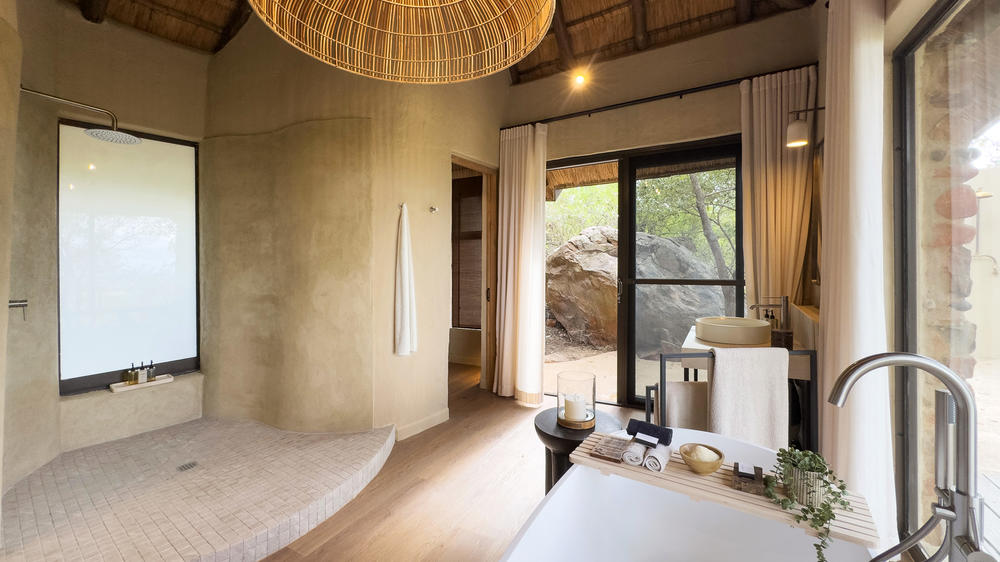 Madikwe Hills Private Game Lodge