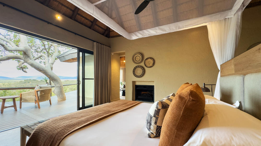 Madikwe Hills Private Game Lodge