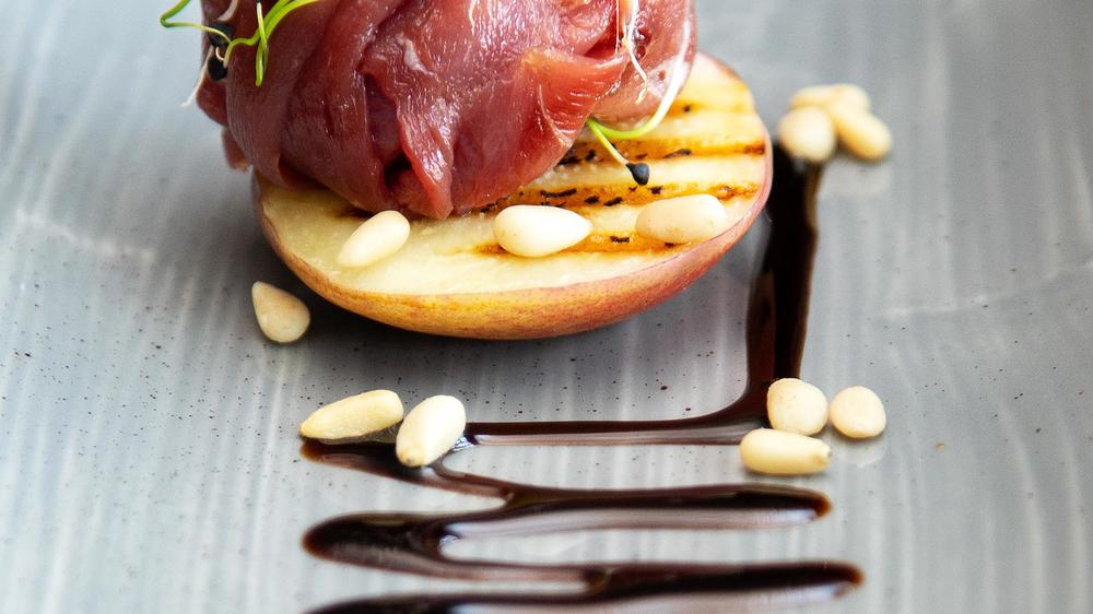 Madikwe Hills Private Game Lodge