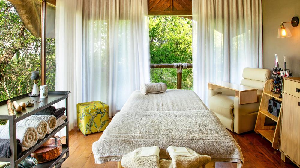 Madikwe Hills Private Game Lodge