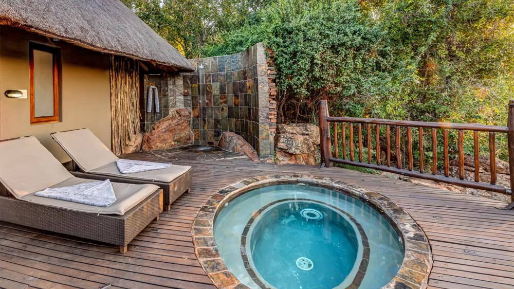 Etali Safari Lodge