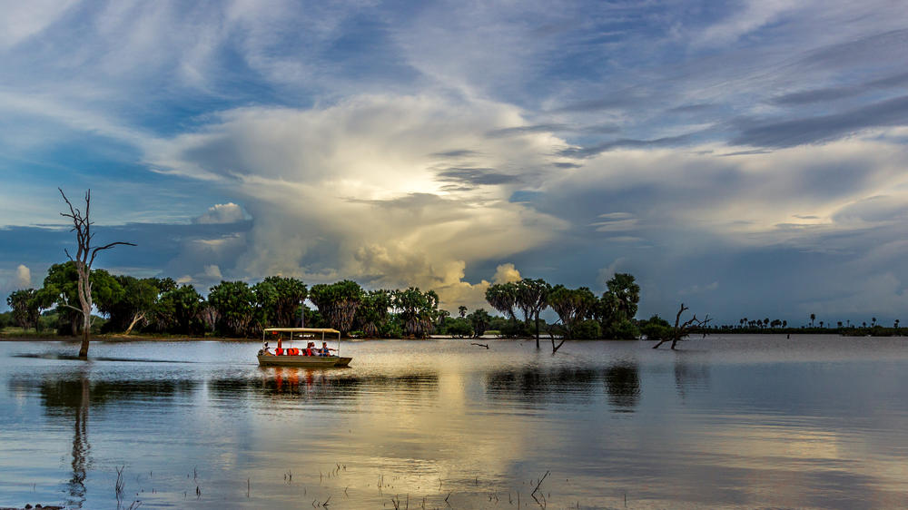 Lake Manze Tented Camp