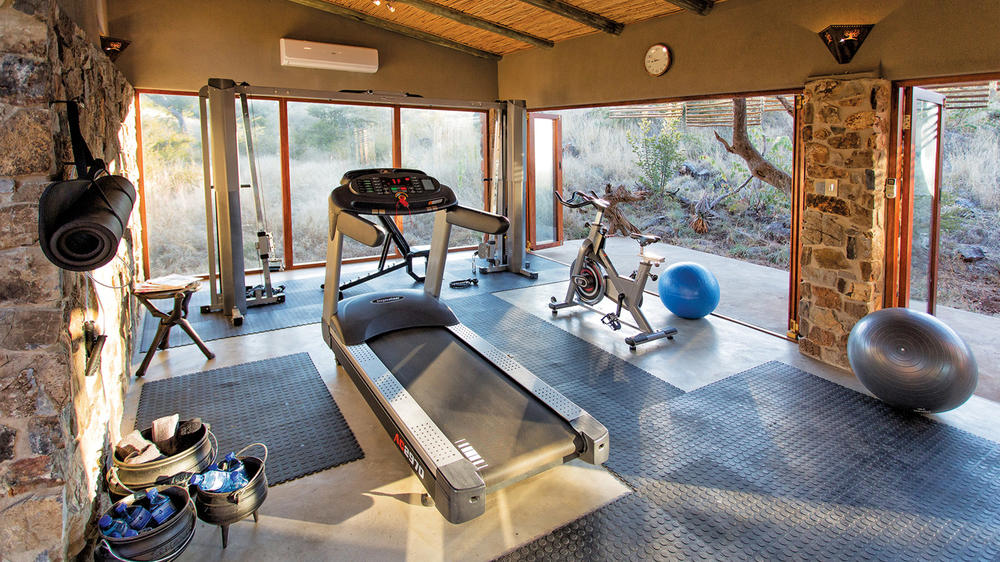 Tuningi Safari Lodge