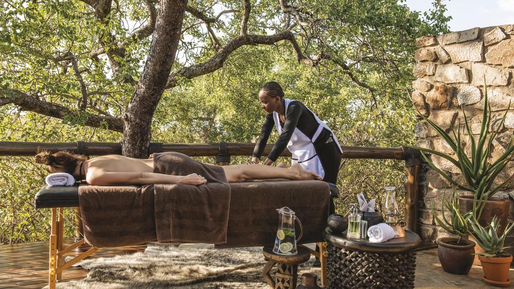 Tuningi Safari Lodge