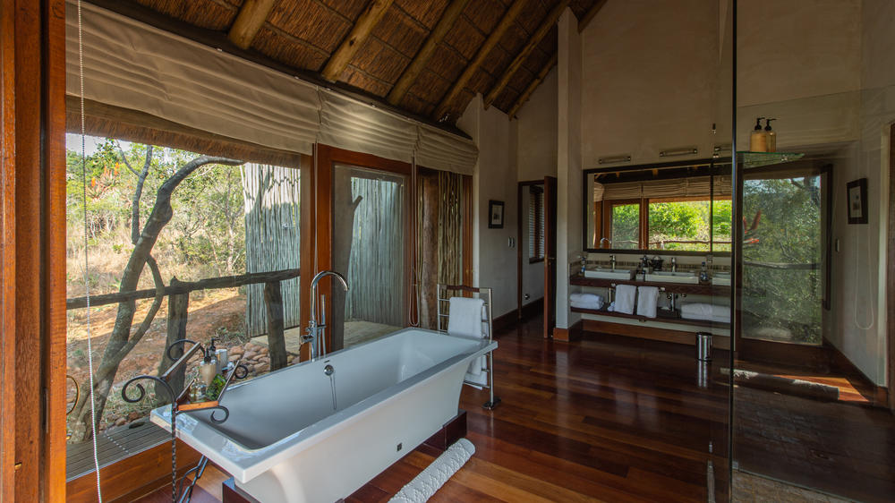 Pumba Msenge Bush Lodge