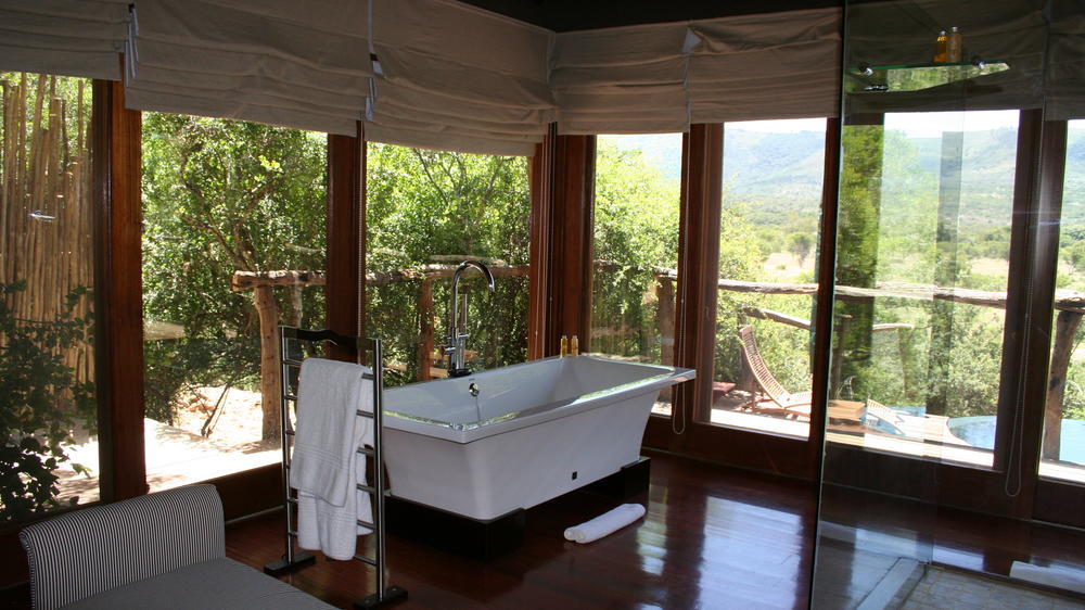 Pumba Msenge Bush Lodge