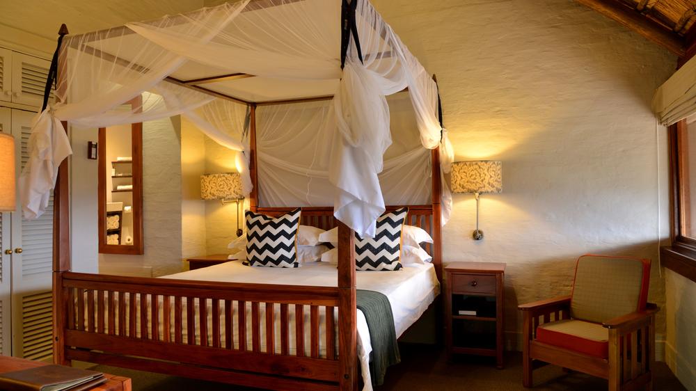 Victoria Falls Safari Lodge