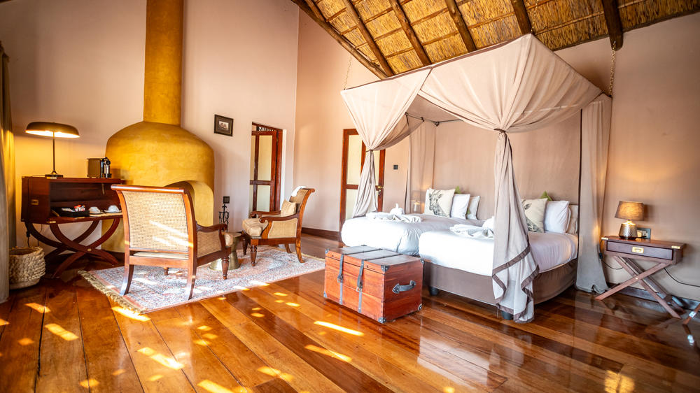 Deception Valley Lodge