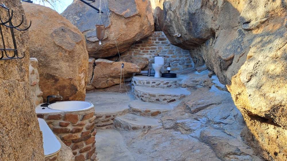 Erongo Rocks - Farmhouse & Camping