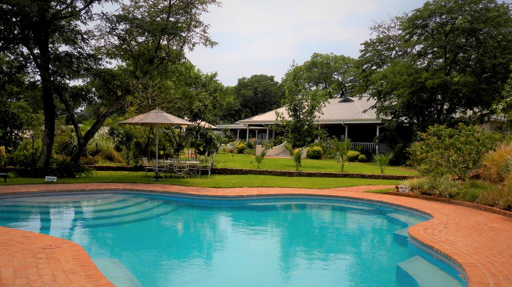 Pioneers Victoria Falls