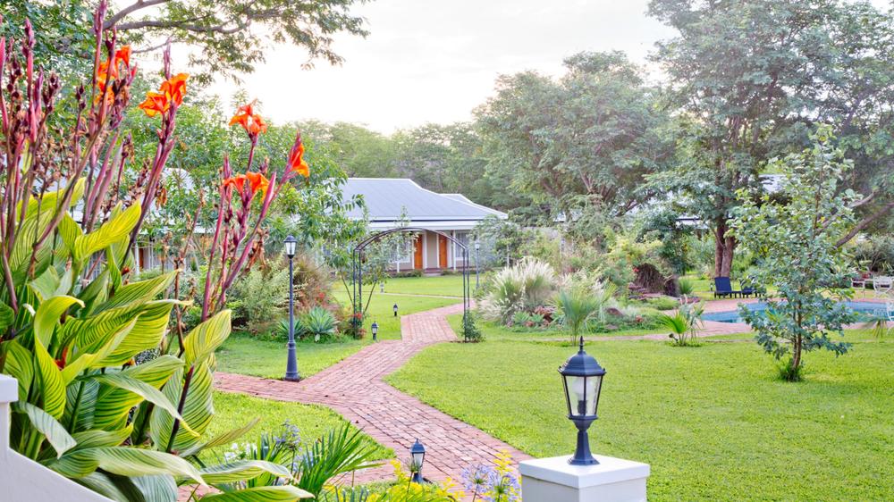 Pioneers Victoria Falls