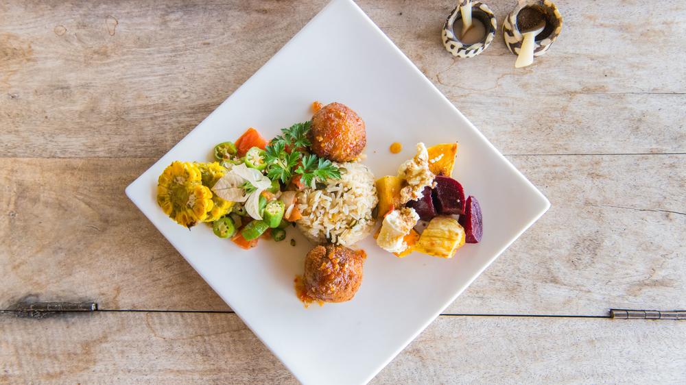 Sindabezi Island Lodge