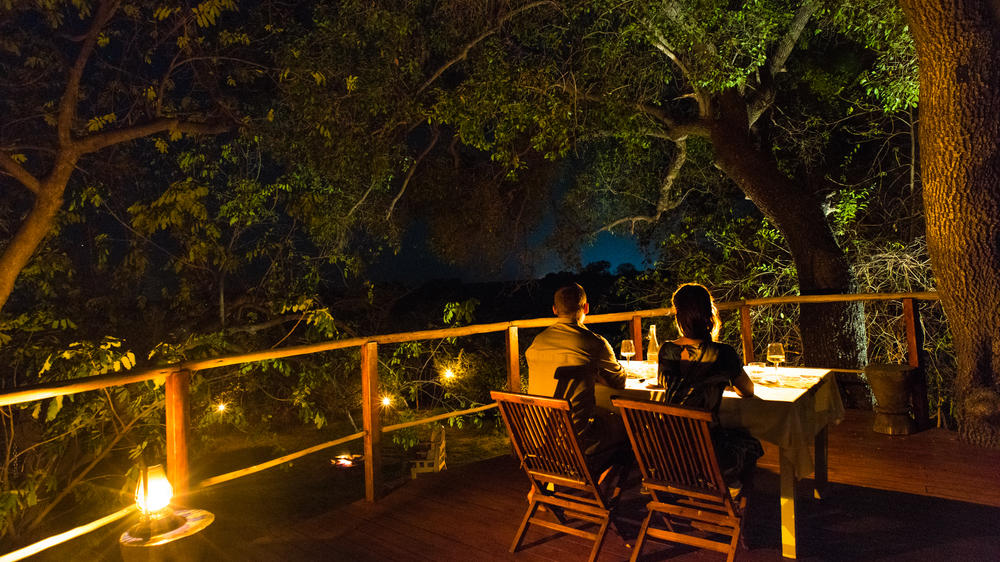 Sindabezi Island Lodge