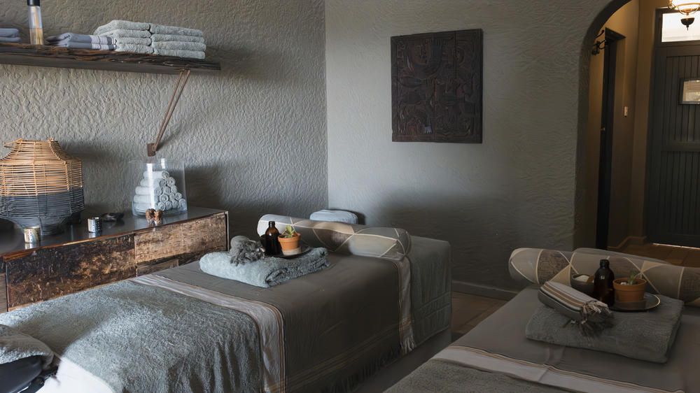 African Bush Camps Bumi Hills Safari Lodge