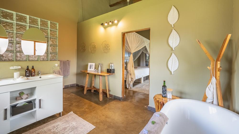 Kambaku Safari Lodge