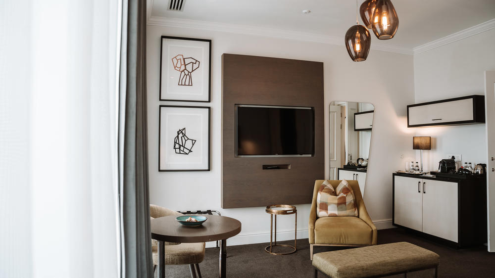 Queen Victoria Hotel