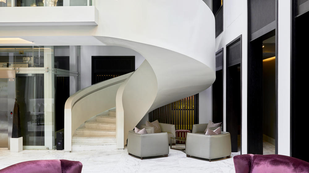 South Africa - 6-day Cape, Wine & Whales Tour Deluxe   - Private self-drive