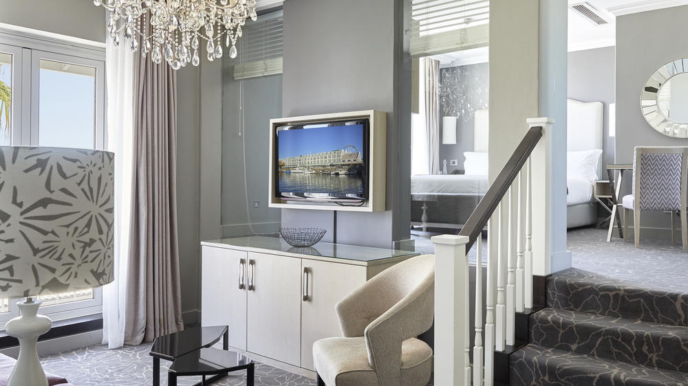 Queen Victoria Hotel