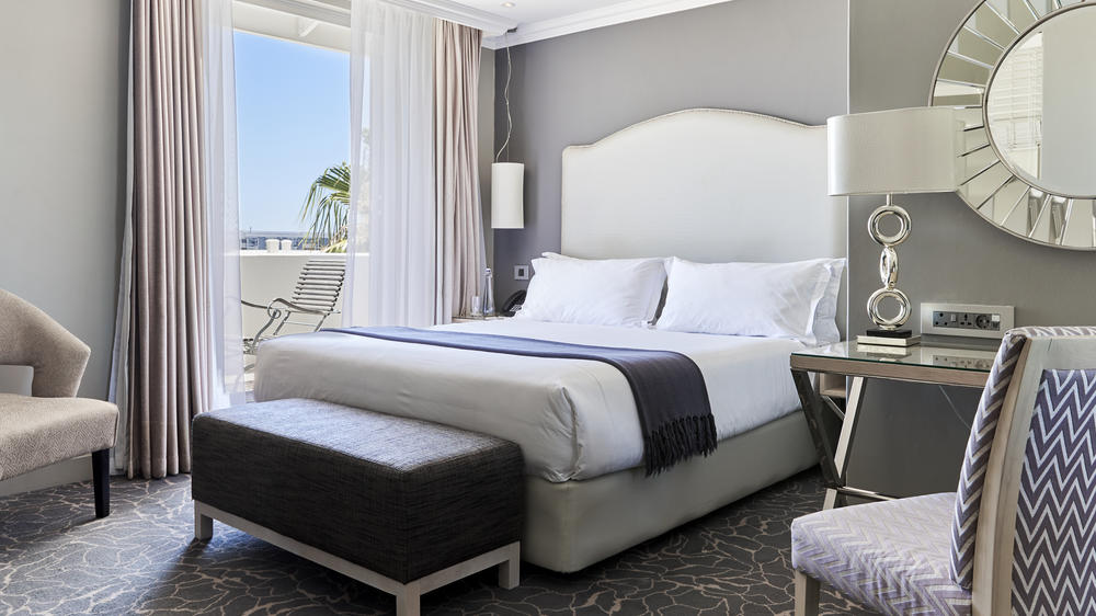 Queen Victoria Hotel