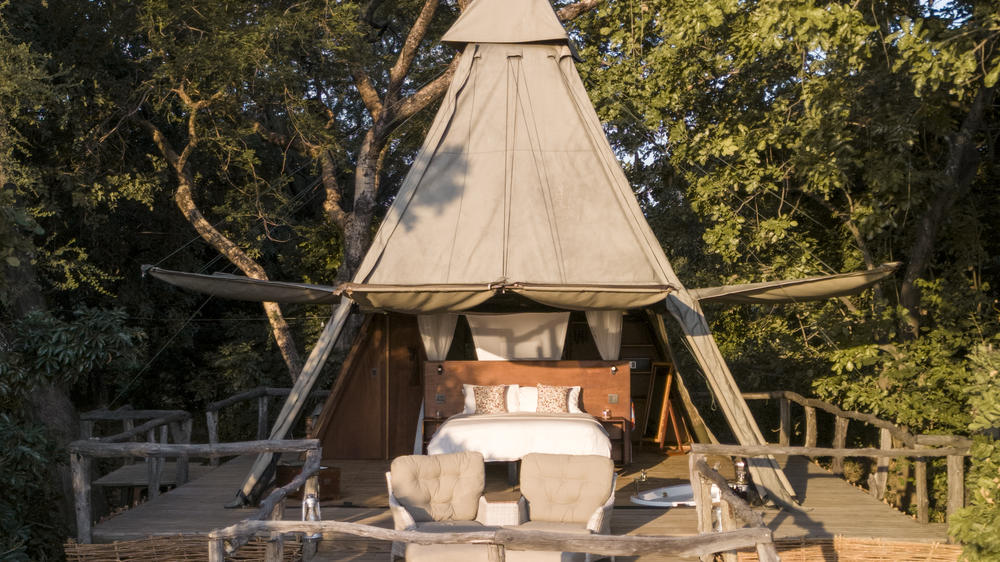 Shawa Luangwa Camp